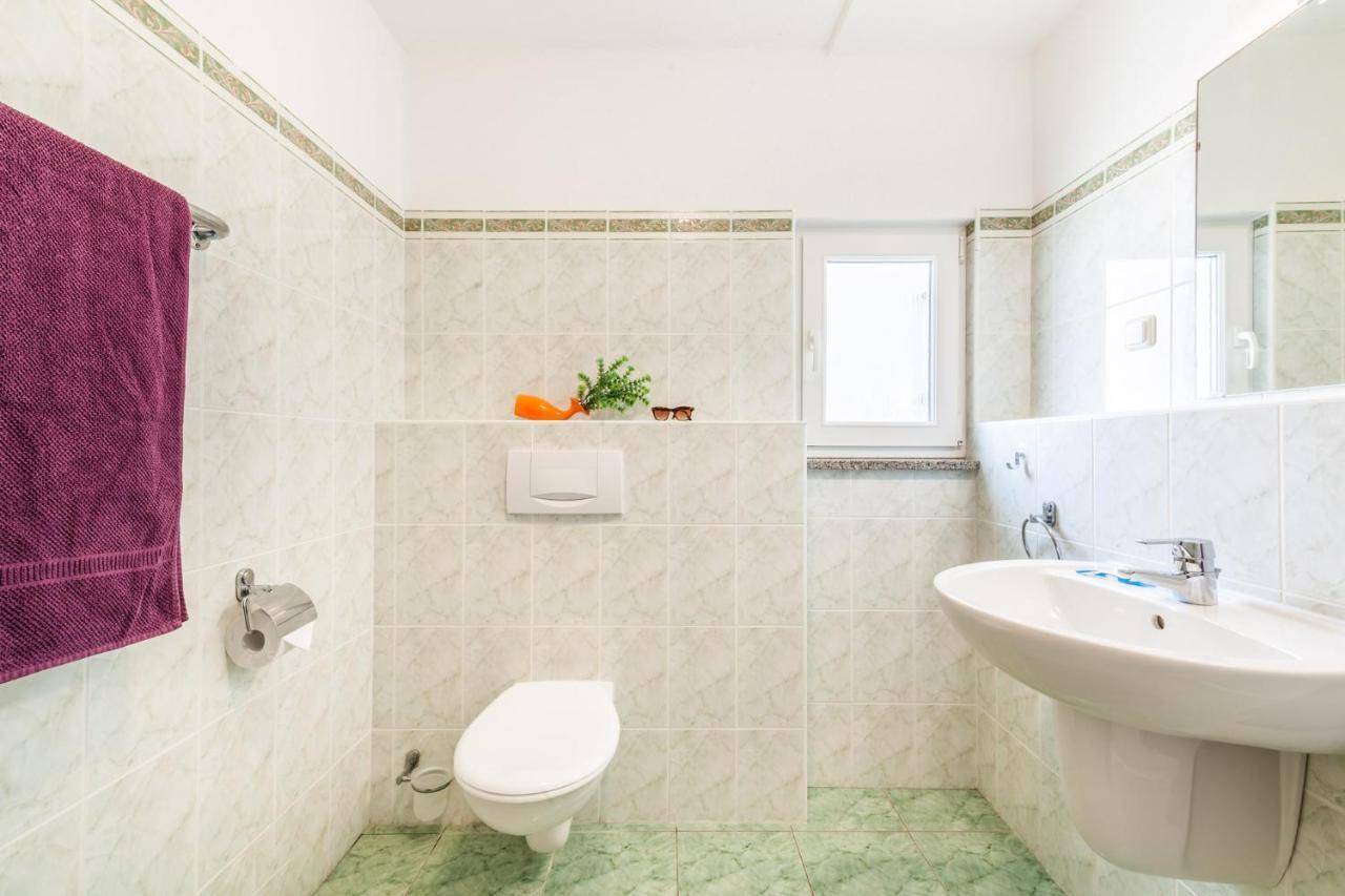 Ferienhaus Rajka Кустичі Екстер'єр фото