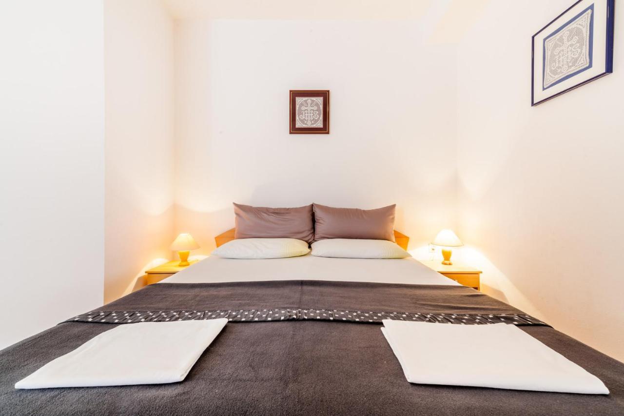 Ferienhaus Rajka Кустичі Екстер'єр фото